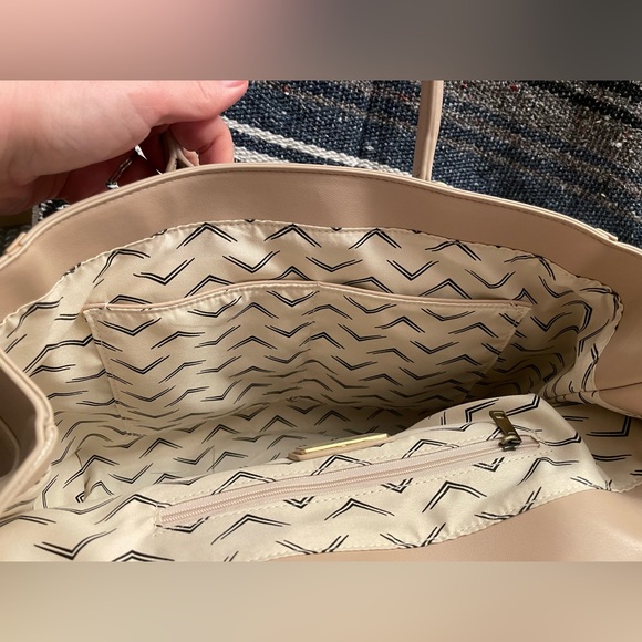 NWT Moda Luxe blush cream purse from Böhme. Dual straps. - Picture 7 of 9